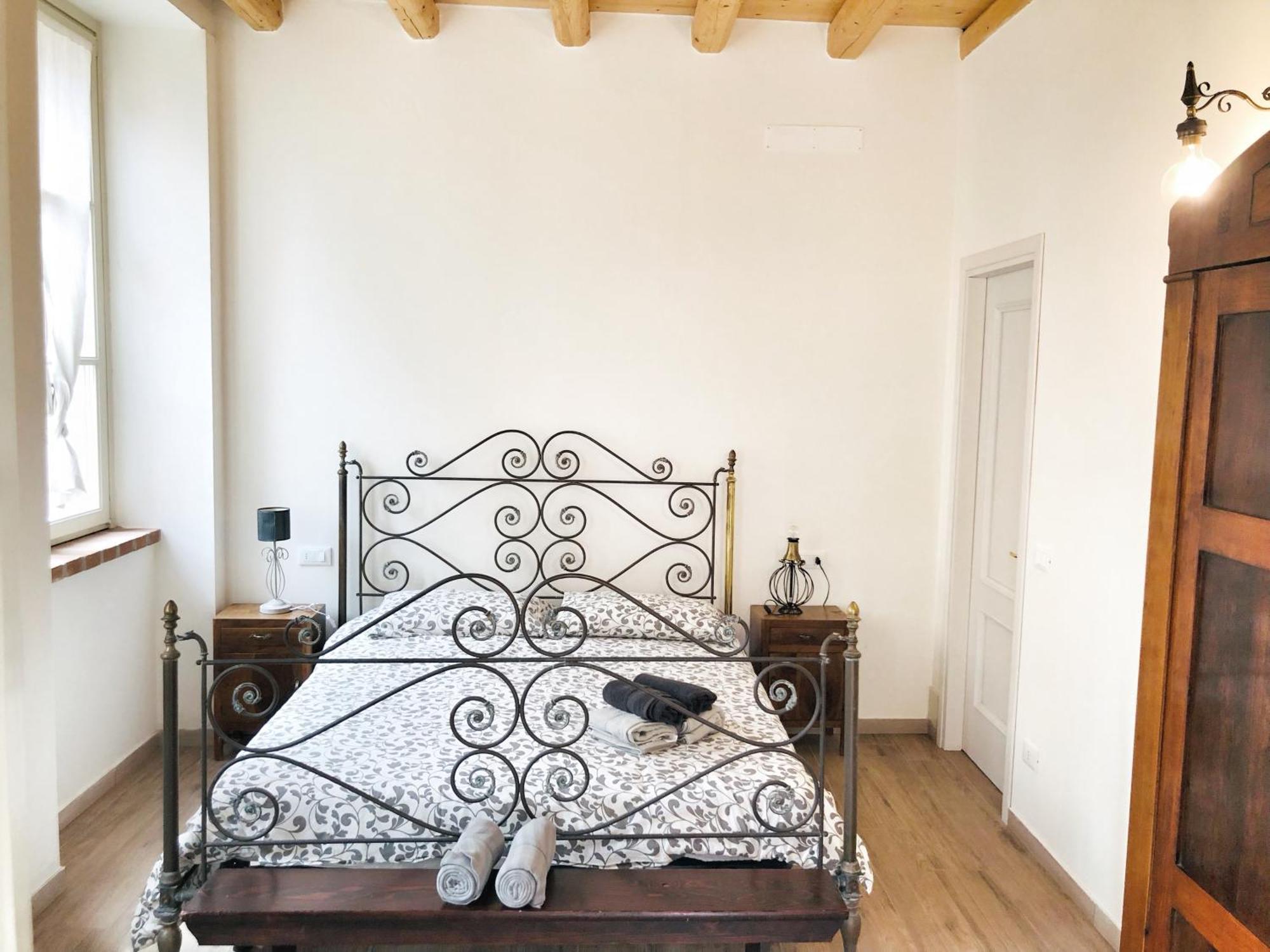 Bed and Breakfast Casa Barteei Монте-Изола Экстерьер фото