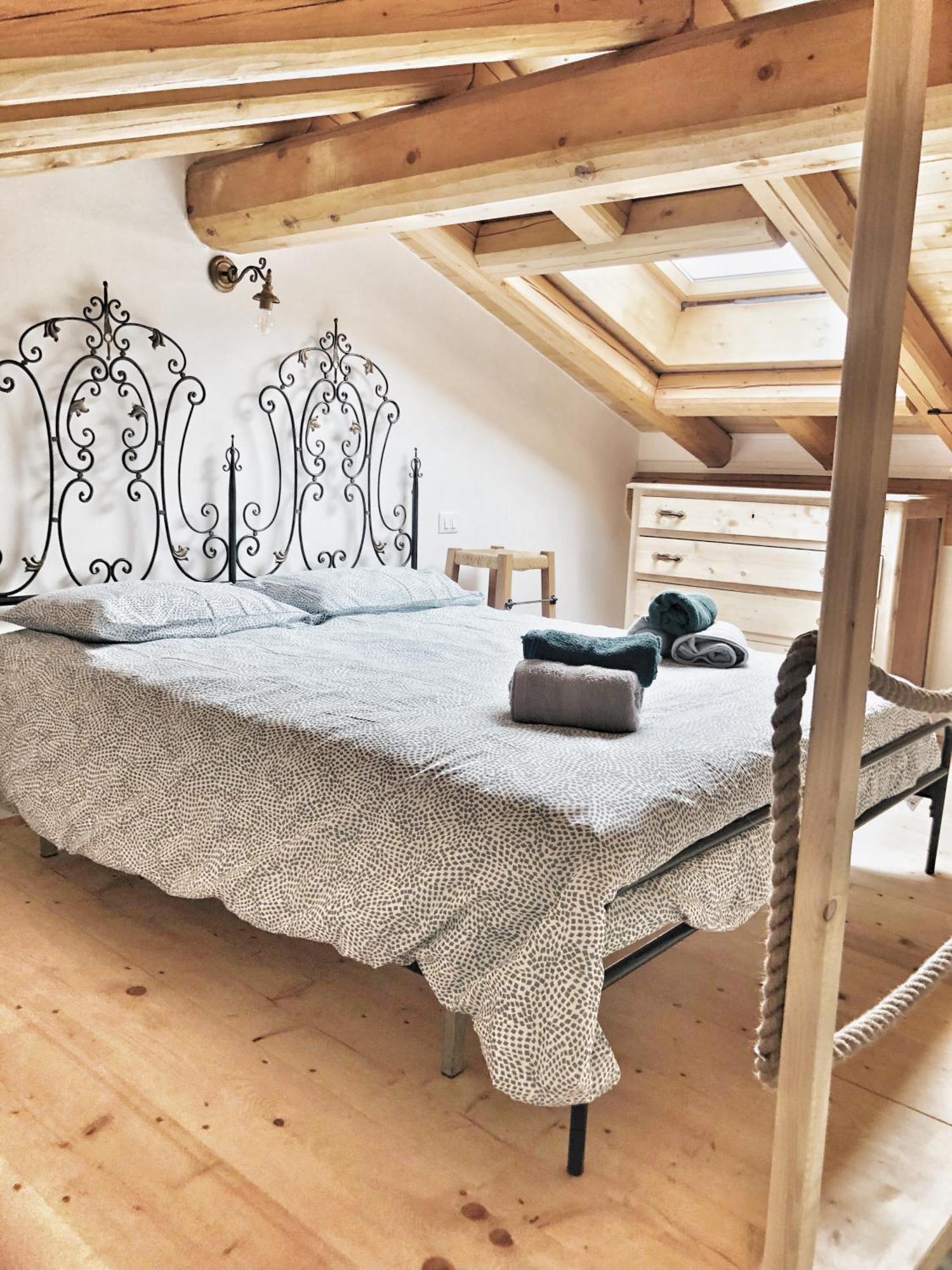 Bed and Breakfast Casa Barteei Монте-Изола Экстерьер фото