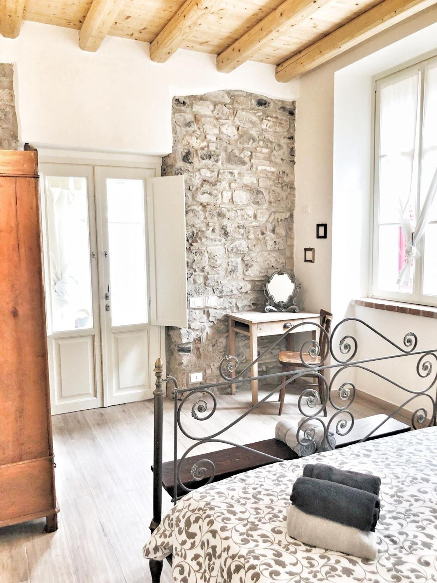 Bed and Breakfast Casa Barteei Монте-Изола Экстерьер фото